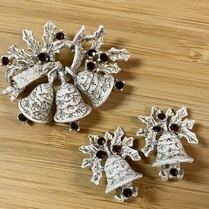 Dodds vintage Bell and Holly Brooch and Earrings Set